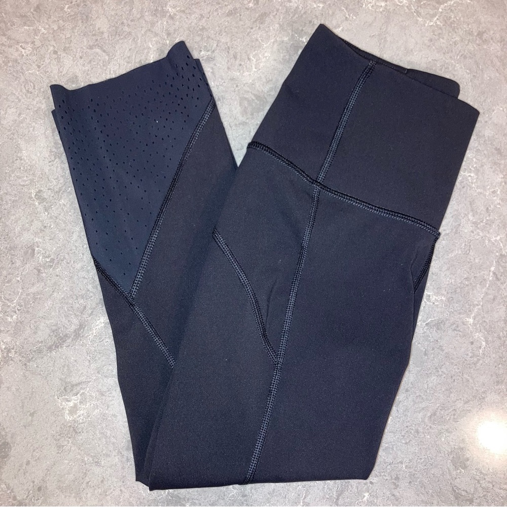 Lululemon Anew Crop